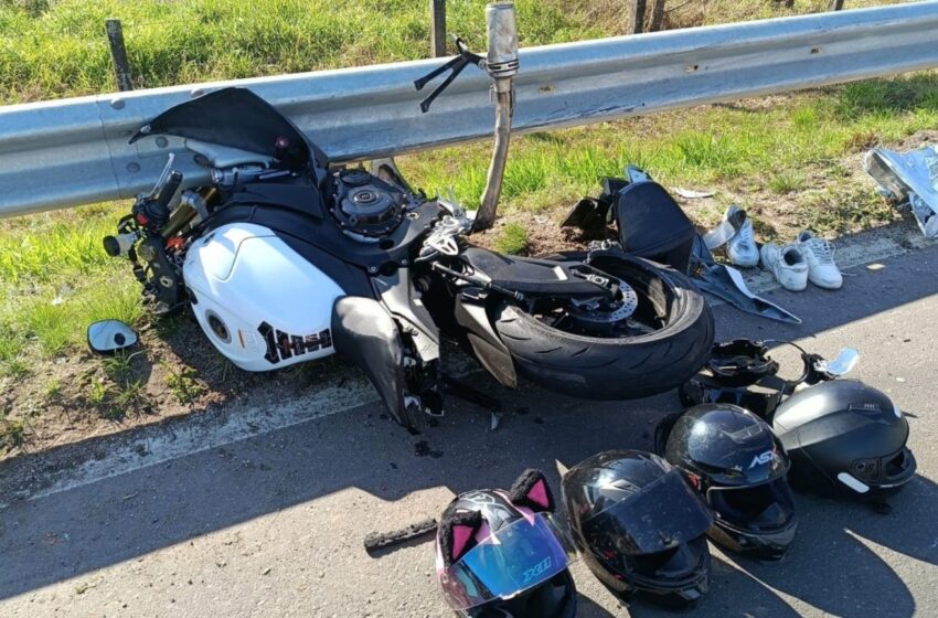  Jovem de 20 anos morre após tentar cumprimentar amigo de moto na BR-101 em Santa Catarina