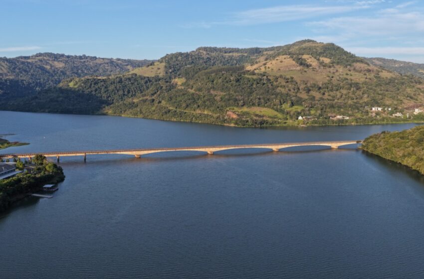  Nova iluminação começa a ser instalada na ponte do Goio-Ên
