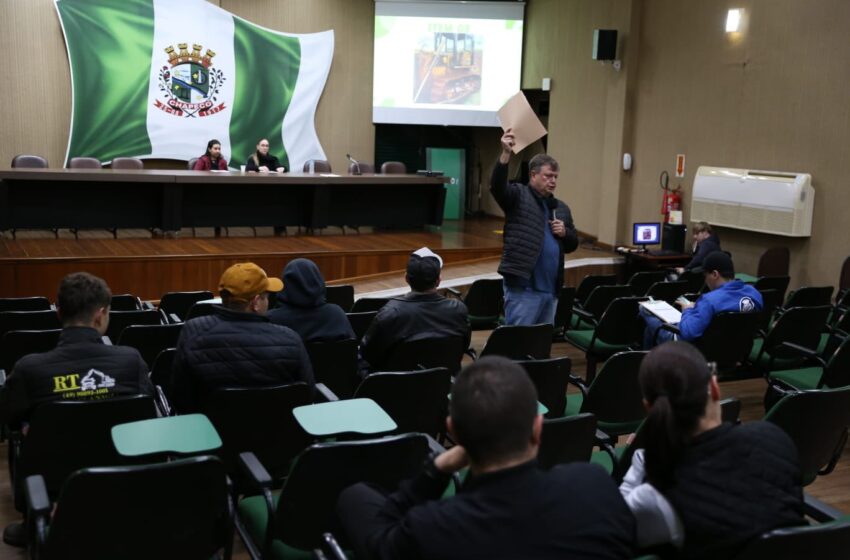  Prefeitura de Chapecó arrecada R$ 813 mil em leilão de veículos e máquinas pesadas