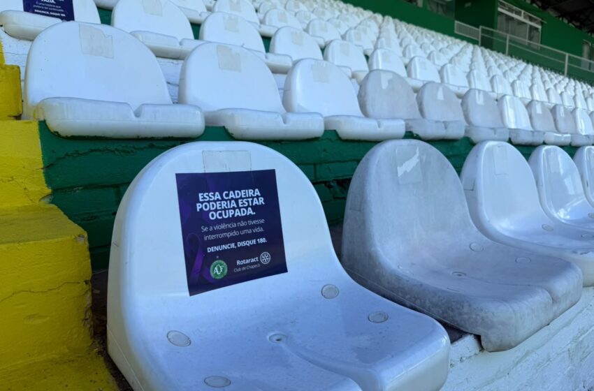  Chape e Rotaract Club de Chapecó promovem ação de conscientização pelo fim da violência contra a mulher