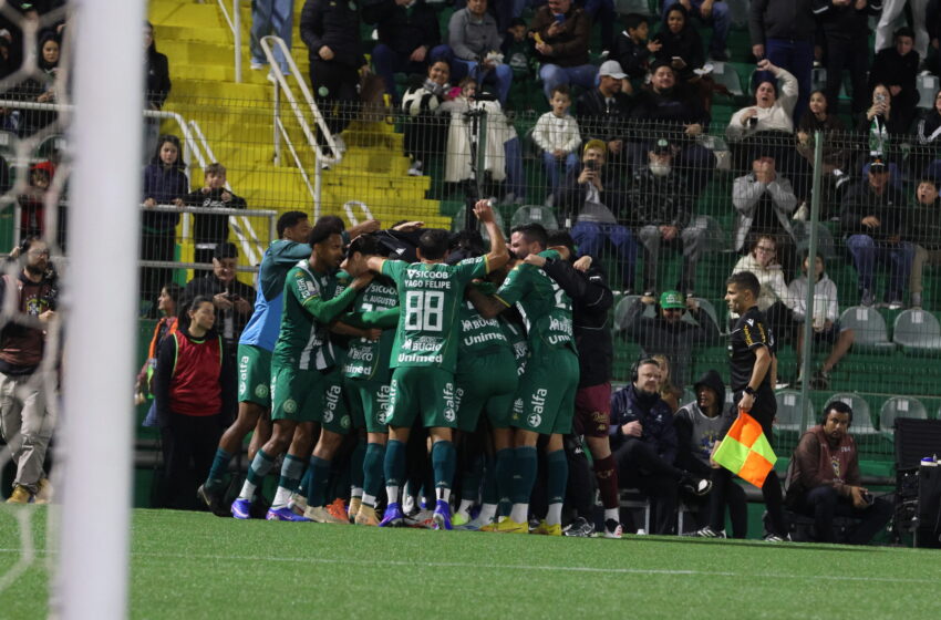  Chapecoense reencontra o caminho das vitórias em duelo contra o São Paulo