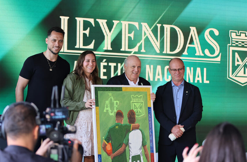  Chapecoense é homenageada pelo Atlético Nacional durante evento Leyendas em Medellín